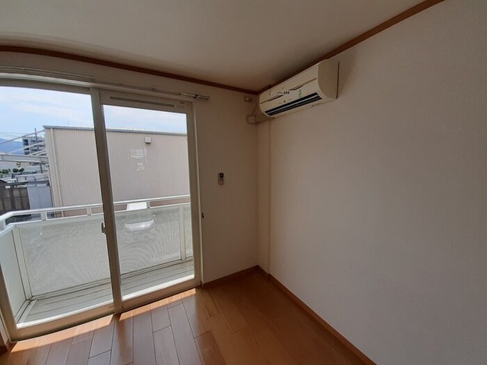 物件内観写真15　(室内からの展望)