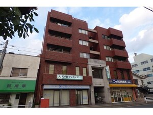 セジュール三萩野外観写真