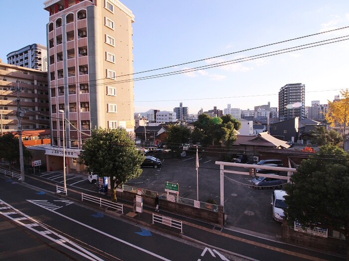 物件内観写真10　(室内からの展望)