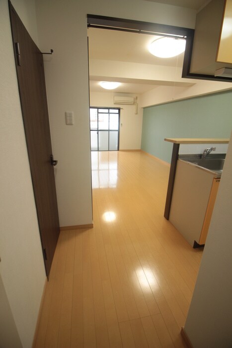 物件内観写真19　(廊下)