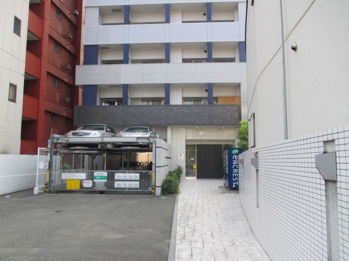 物件外観写真5　(駐車場)