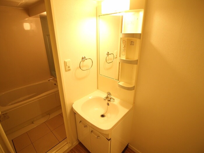 物件内観写真12　(洗面)