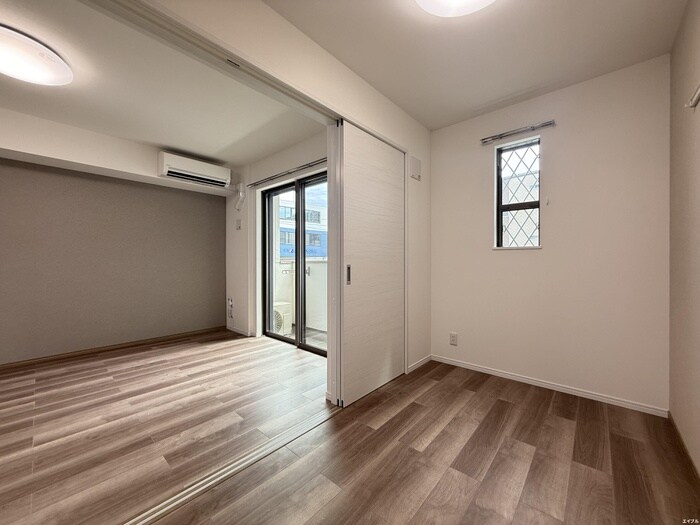 物件内観写真9　(居室)