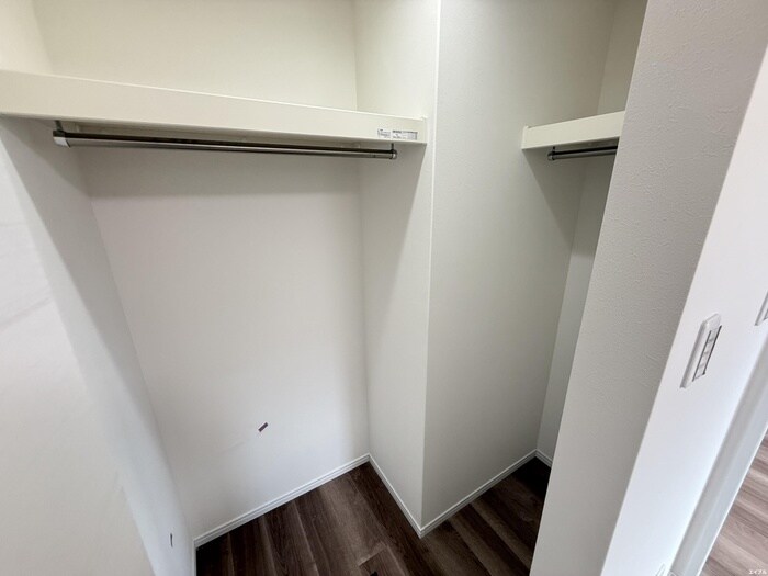 物件内観写真10　(収納)