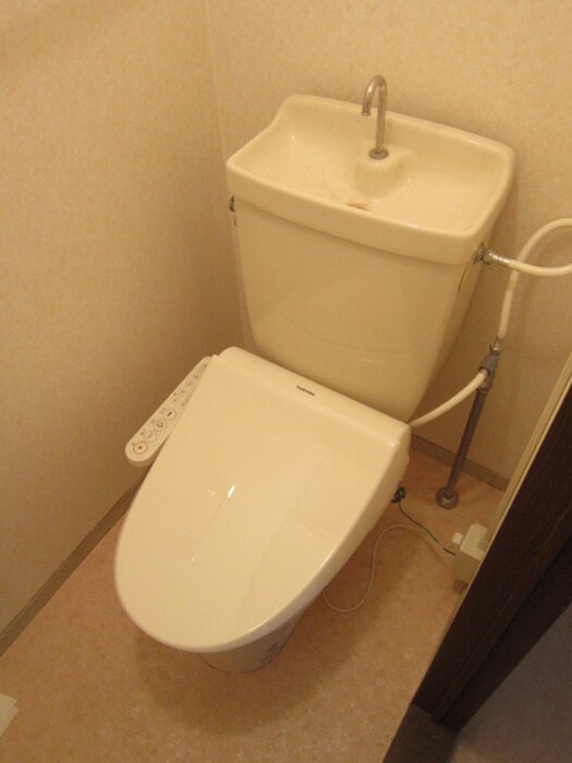 物件内観写真14　(トイレ)