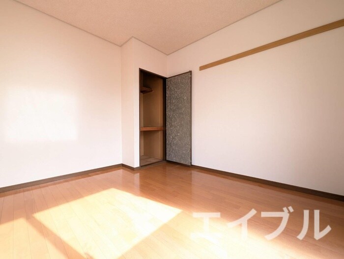 物件内観写真19　(居室)