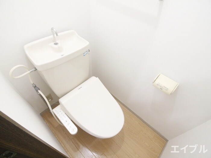 物件内観写真8　(トイレ)