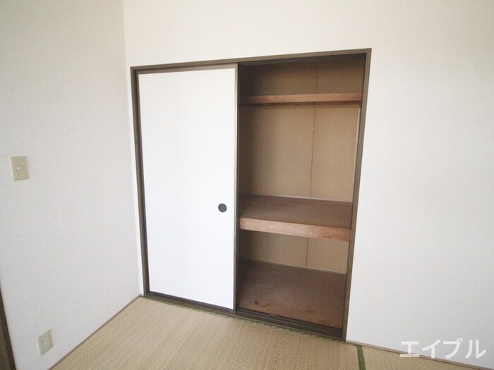 物件内観写真11　(収納)