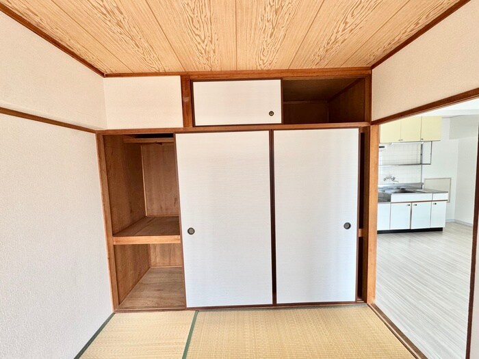 物件内観写真12　(収納)