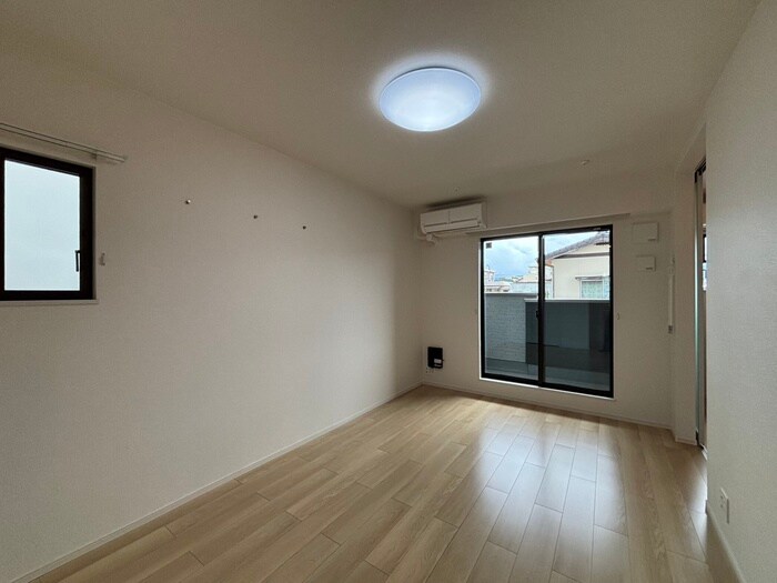 物件内観写真7　(居室)