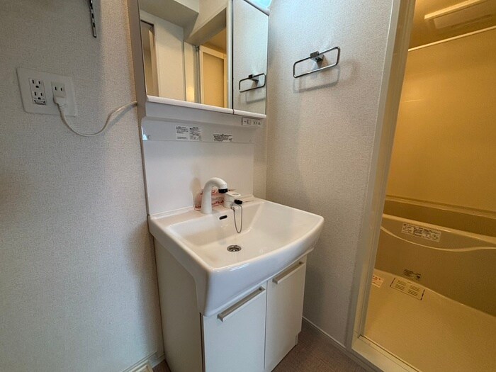 物件内観写真12　(洗面)