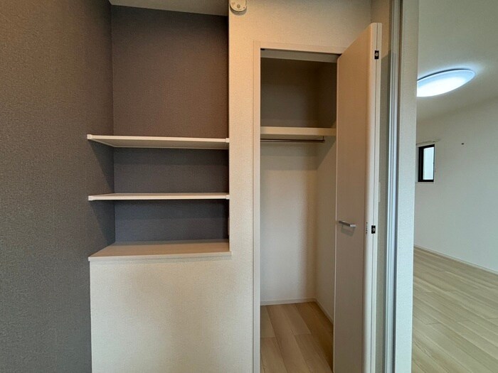 物件内観写真16　(収納)