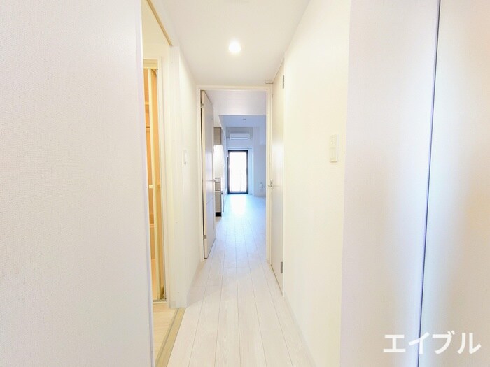 物件内観写真16　(廊下)