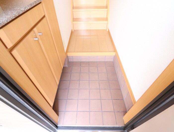 物件内観写真17　(玄関)