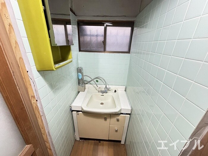 物件内観写真8　(洗面)
