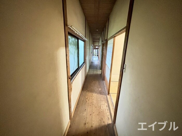 物件内観写真15　(廊下)
