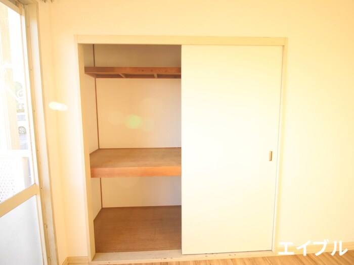 物件内観写真12　(収納)