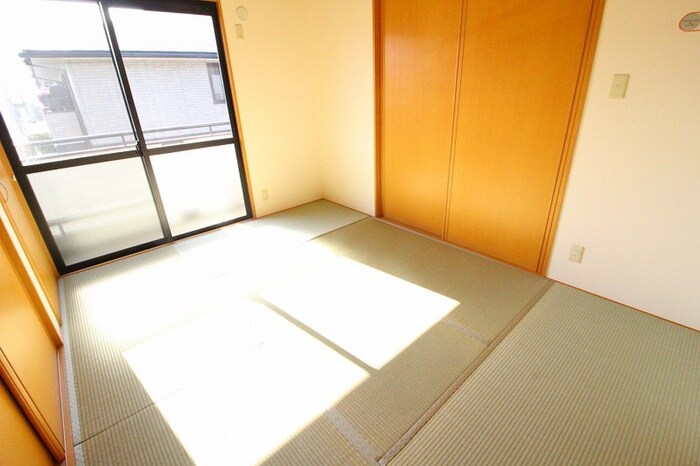 物件内観写真6　(居室)