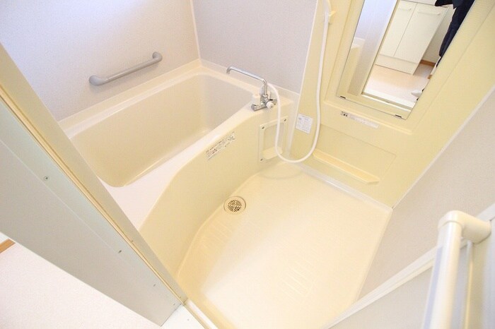 物件内観写真12　(バス／シャワールーム等)