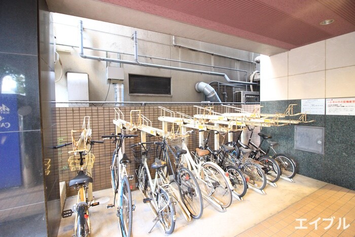 物件外観写真5　(駐輪場)