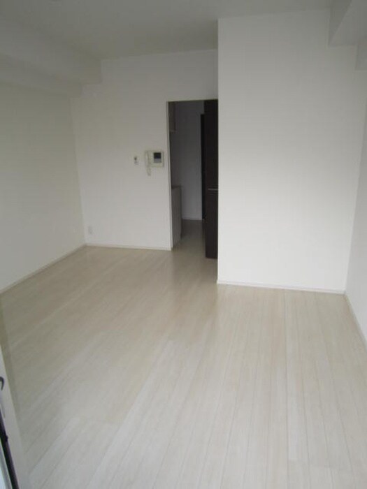 物件内観写真16　(廊下)