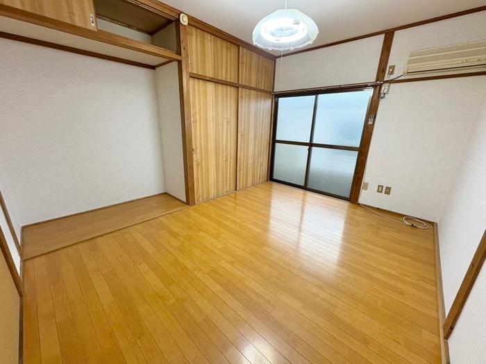 物件内観写真4　(居室)