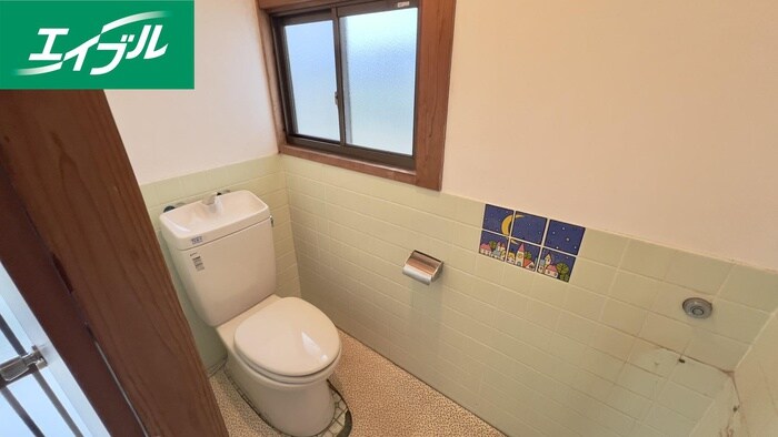 物件内観写真11　(トイレ)