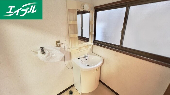 物件内観写真12　(洗面)