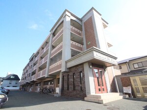 シャン・ド・フル－ル外観写真