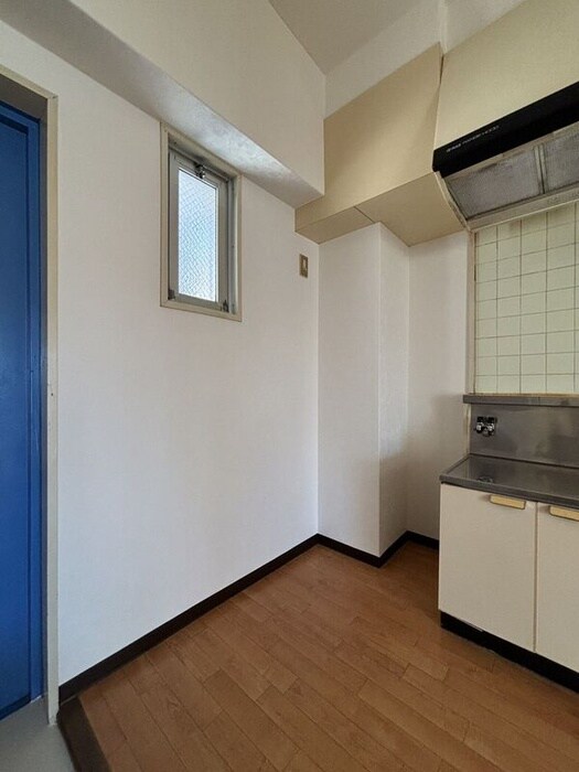 物件内観写真14　(廊下)