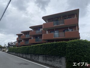 ロイヤルハイツ油山外観写真