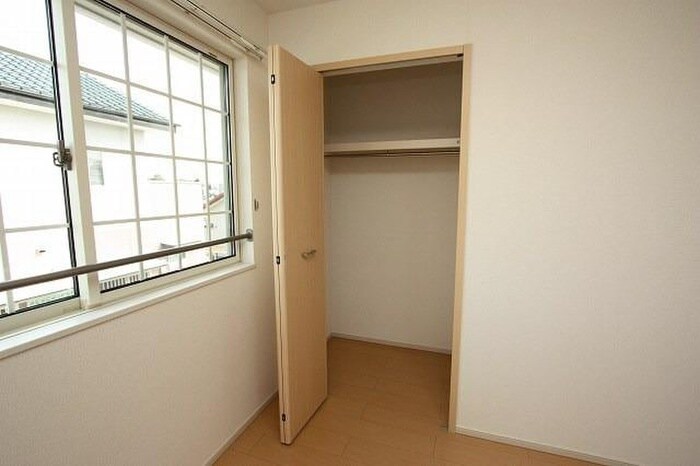 物件内観写真10　(収納)