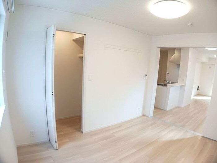 物件内観写真12　(居室)