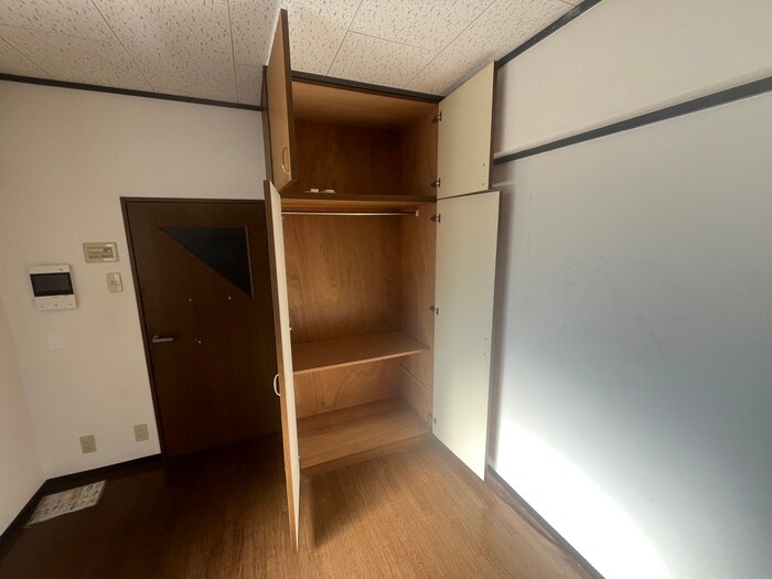 物件内観写真10　(収納)