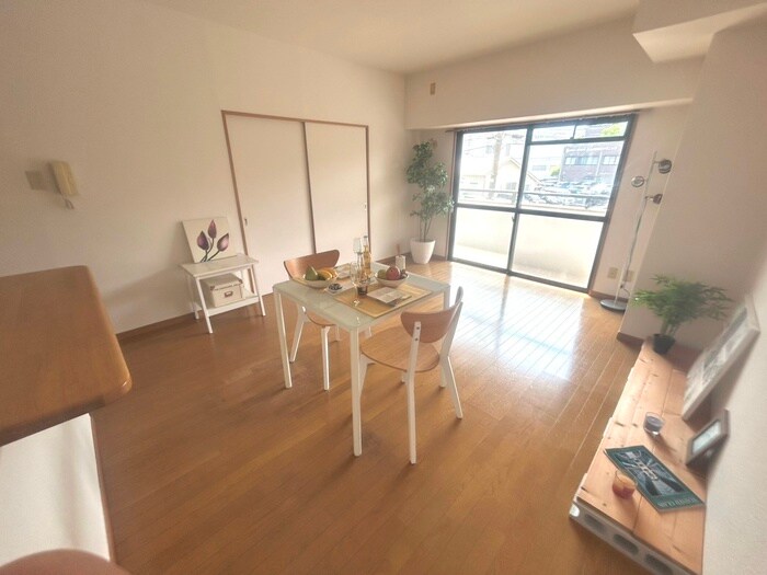 物件内観写真5　(居室)