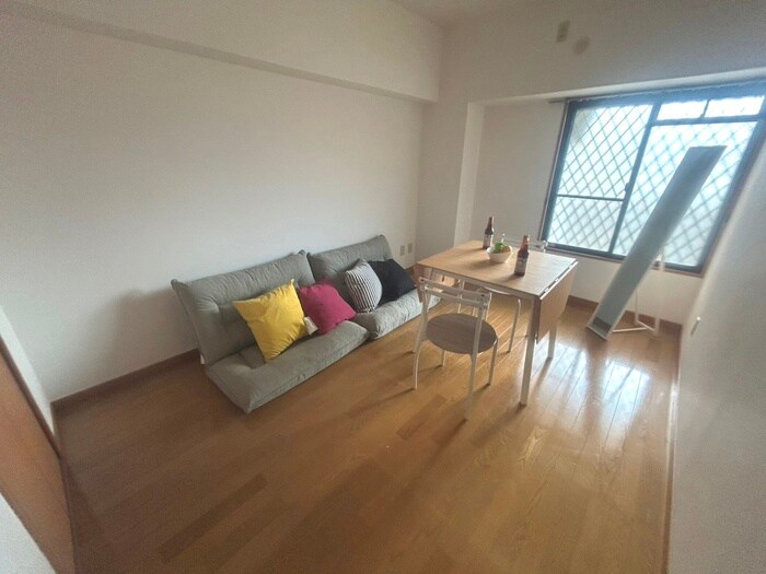 物件内観写真6　(居室)