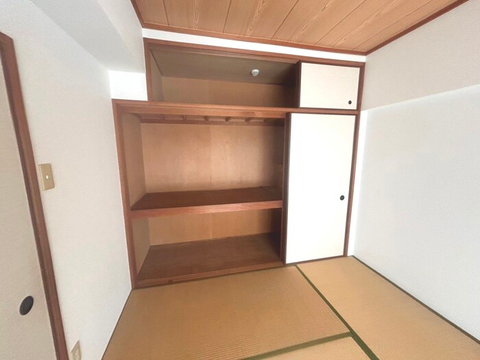 物件内観写真8　(収納)