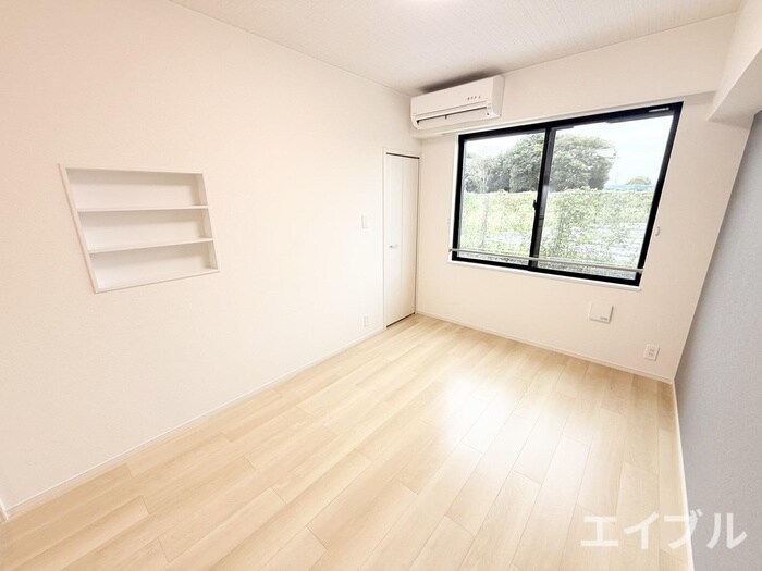 物件内観写真13　(居室)