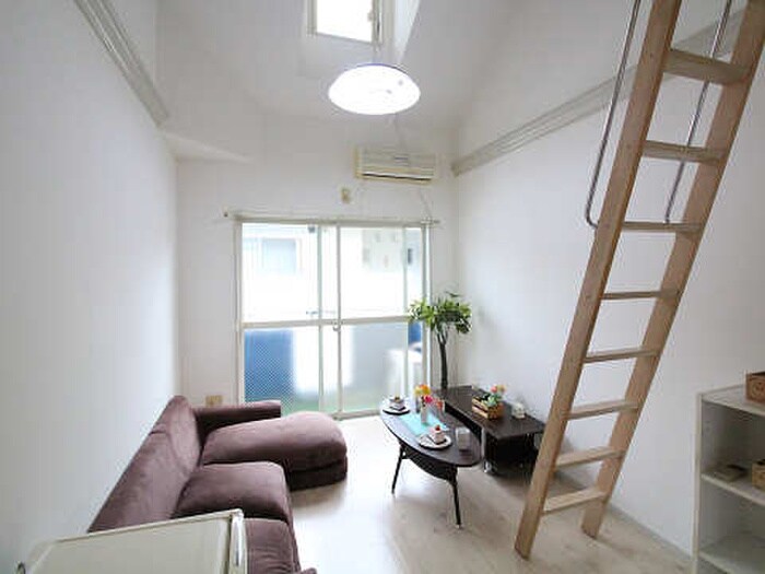 物件内観写真5　(居室)