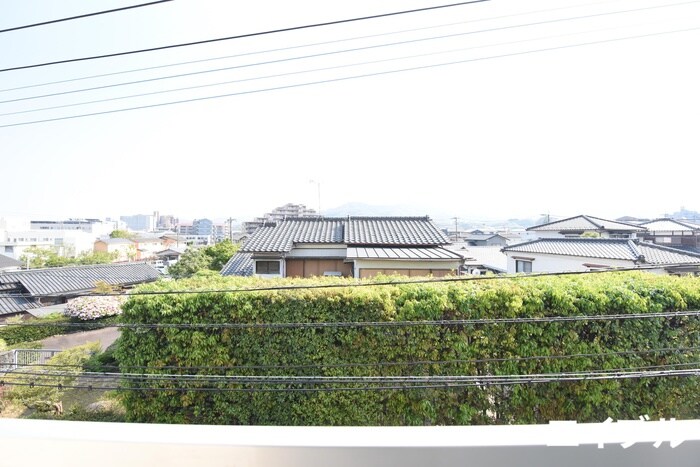 物件内観写真12　(室内からの展望)