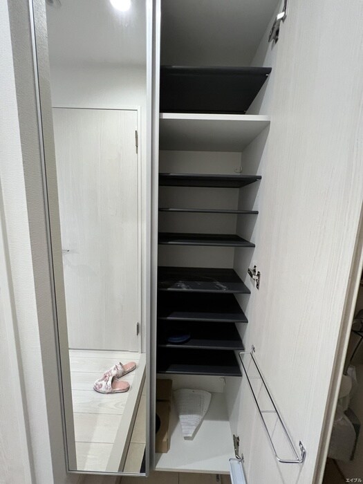物件内観写真10　(靴箱)