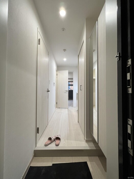 物件内観写真11　(玄関)