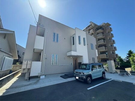 Grantic　Plus+別府外観写真