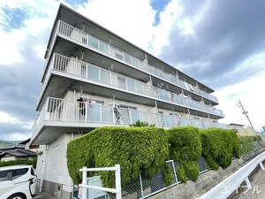 中島第２ビル外観写真