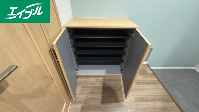 物件内観写真16　(靴箱)