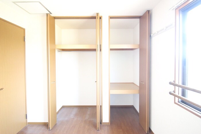 物件内観写真15　(収納)