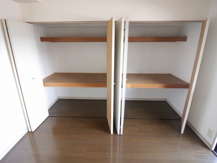 物件内観写真11　(収納)