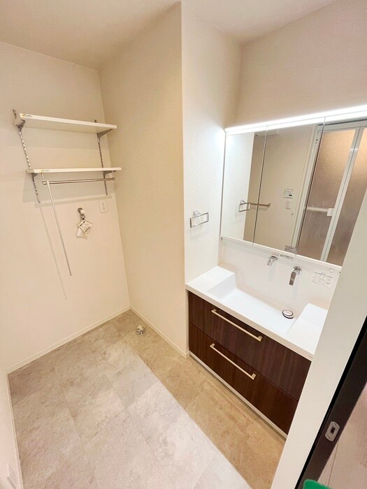 物件内観写真9　(洗面)