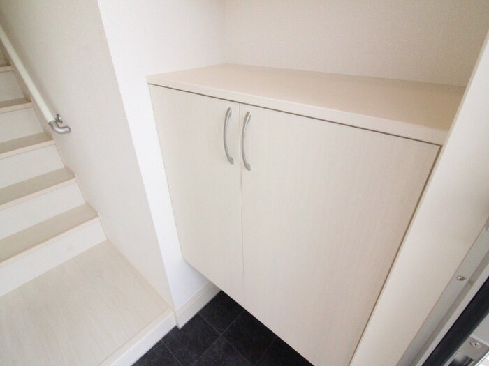 物件内観写真17　(靴箱)