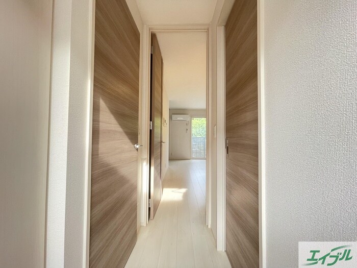 物件内観写真20　(廊下)